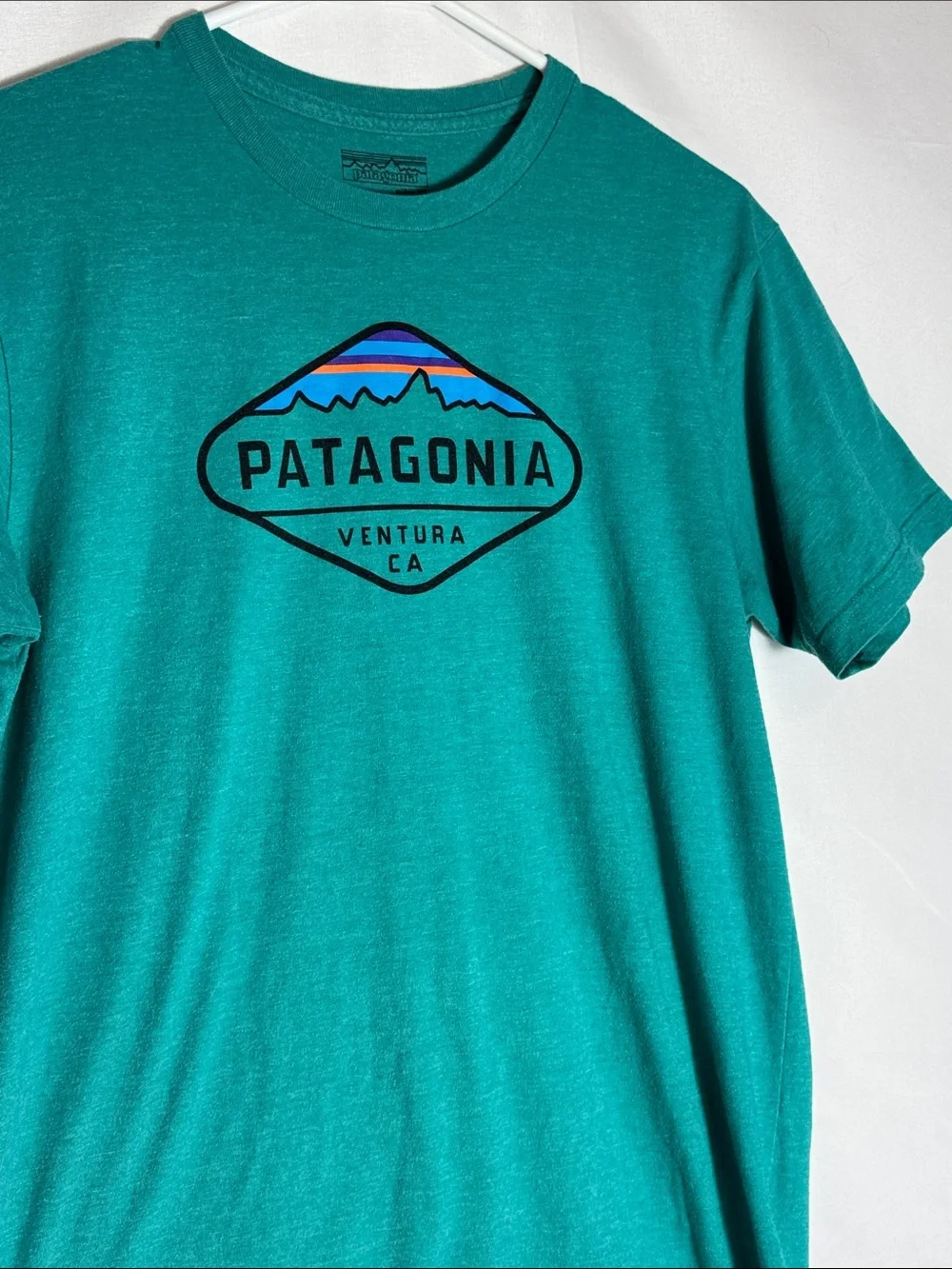 Patagonia Men's Medium Slim Fit Ventura CA Graphic T-Shirt Teal M